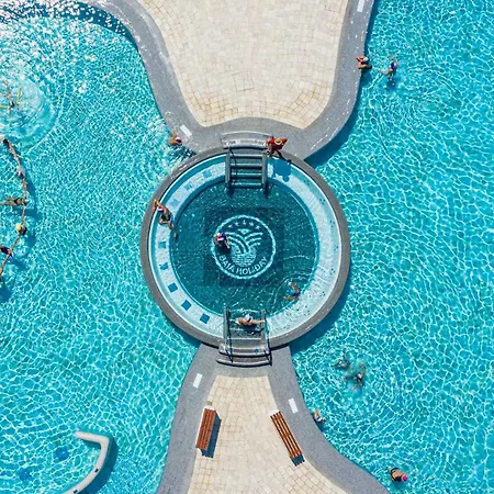 Village Laguna Blu אתר קמפינג פרטיליה