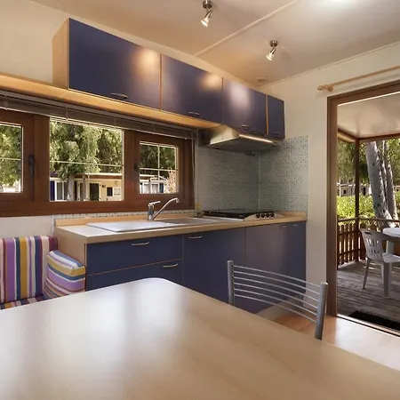 Kemp Village Laguna Blu 4*