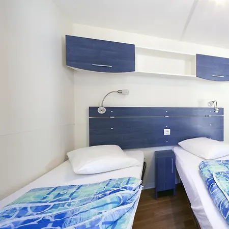 Kemp Village Laguna Blu 4*