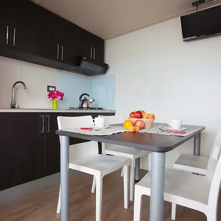 Village Laguna Blu Camping 4*