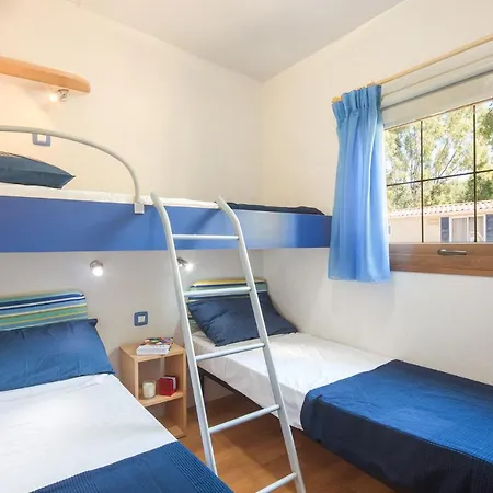 Campeggio Village Laguna Blu 4*