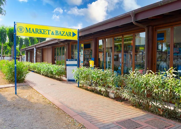 Κάμπινγκ Village Laguna Blu 4*