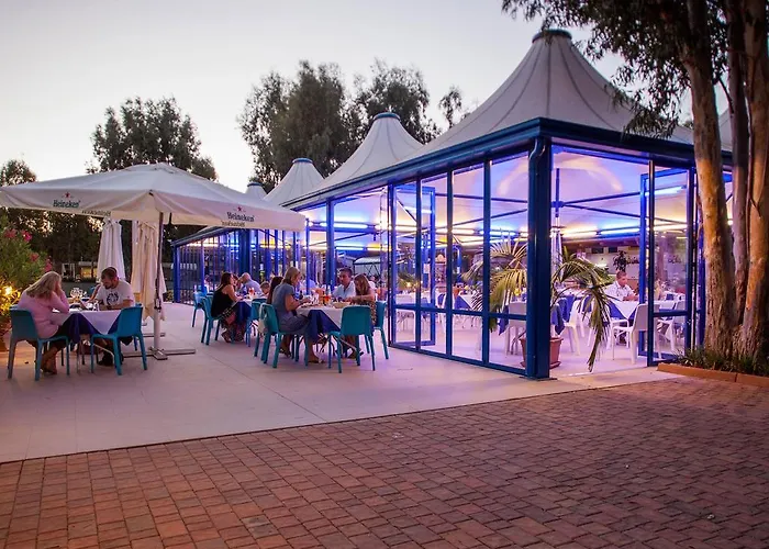 Κάμπινγκ Village Laguna Blu Fertilia