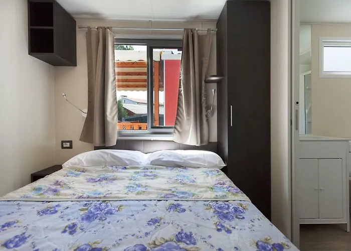 Κάμπινγκ Village Laguna Blu Fertilia