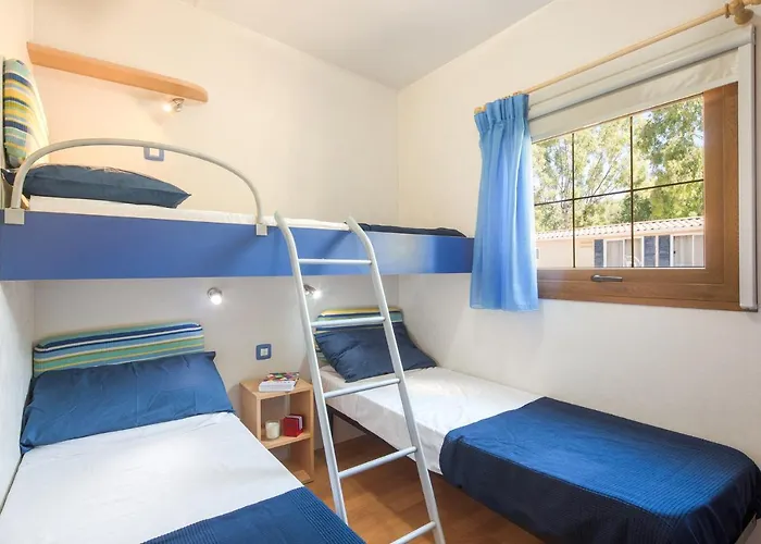 Κάμπινγκ Village Laguna Blu 4*